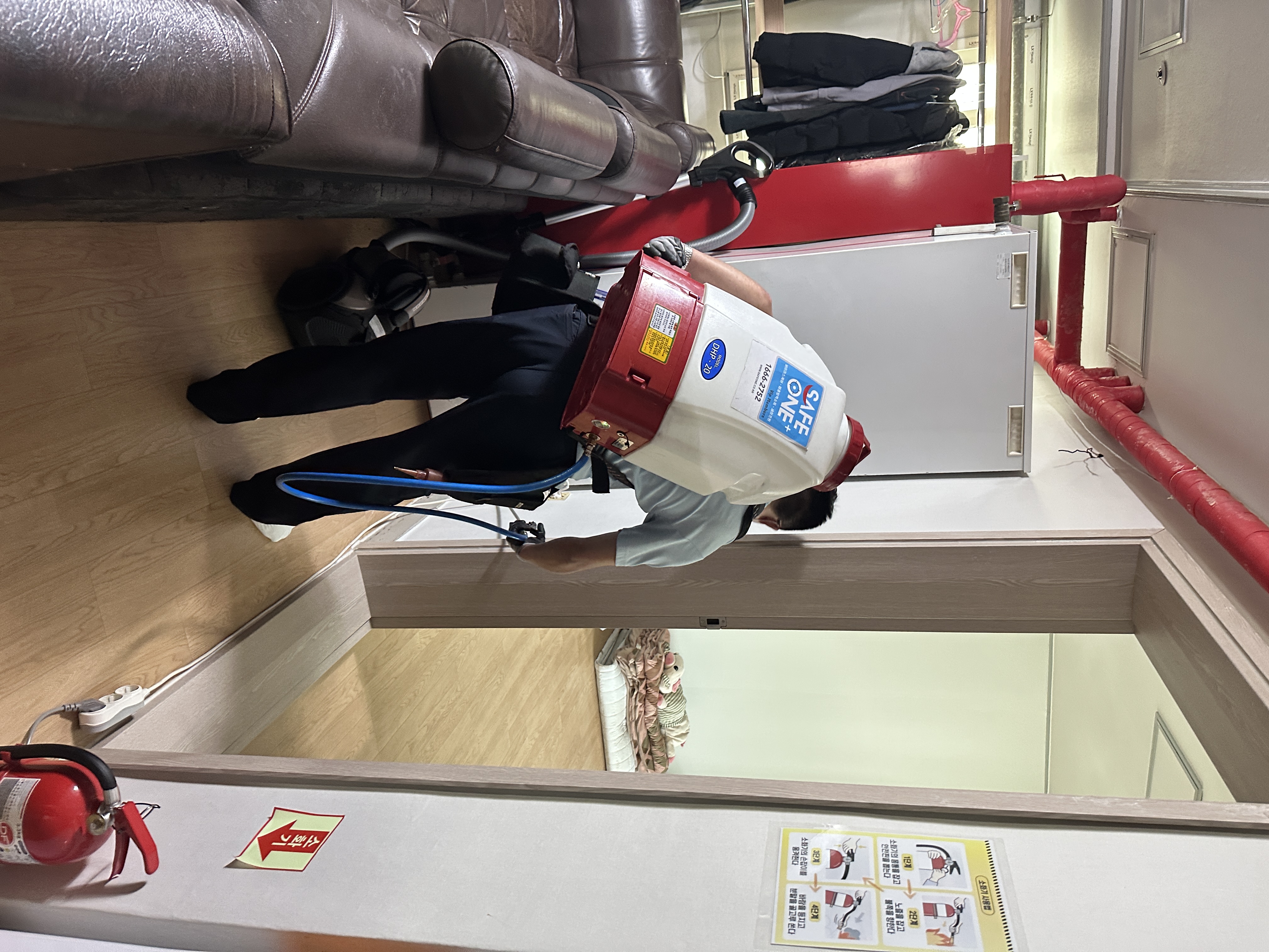 KakaoTalk_20250423_142713463_03.jpg